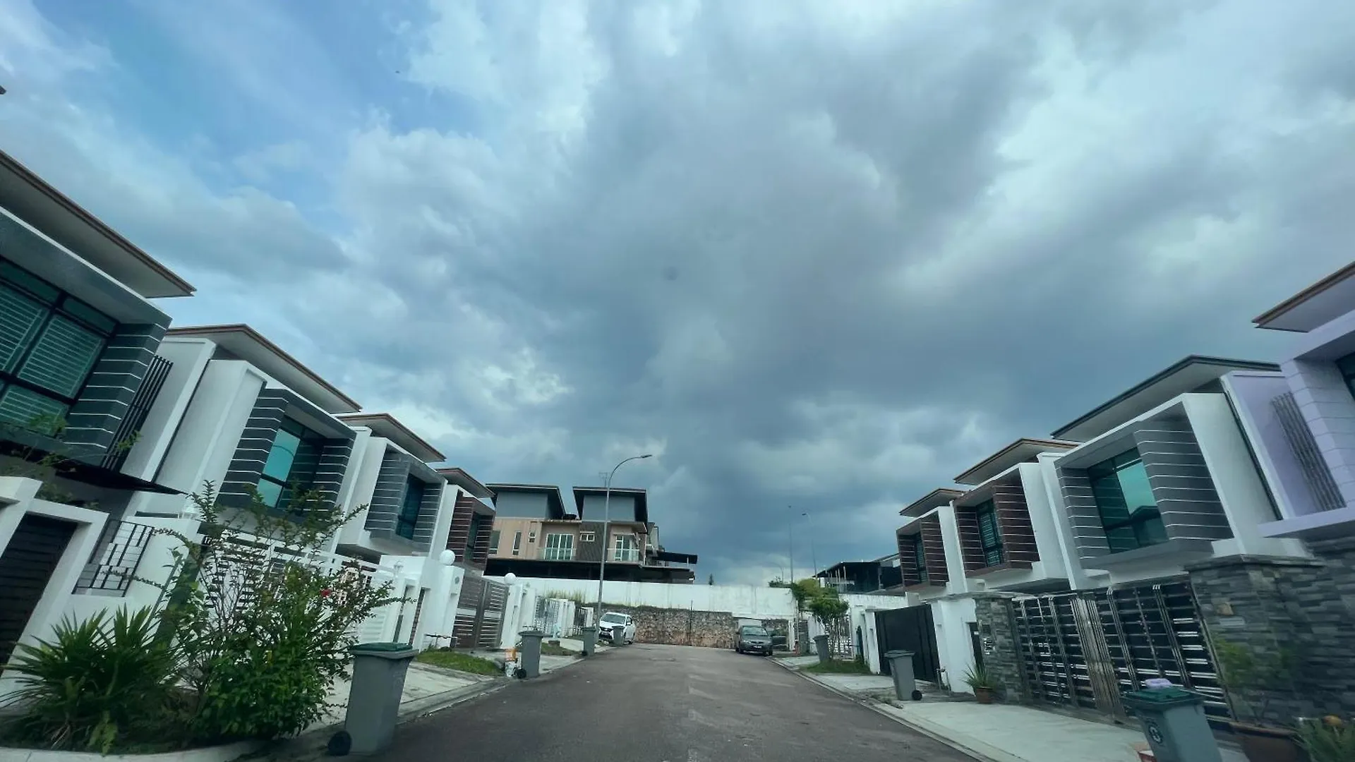16Pax Seri Austin 4Bedroom 4Bath Nearby Toppen Aeon Tebrau ジョホールバル アパート